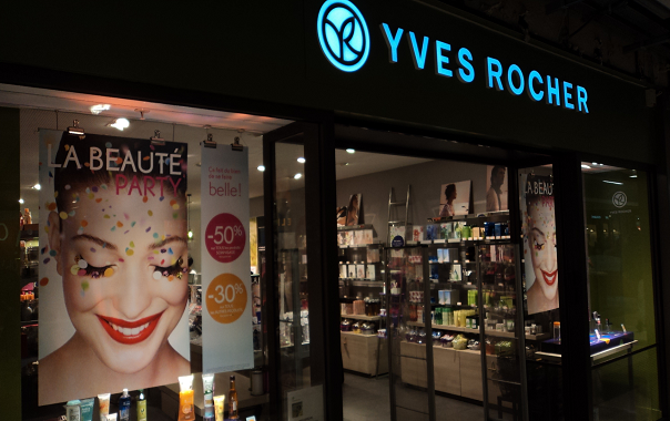 Yves Rocher leads the online brand presence [SoV] for the Cosmetics ...